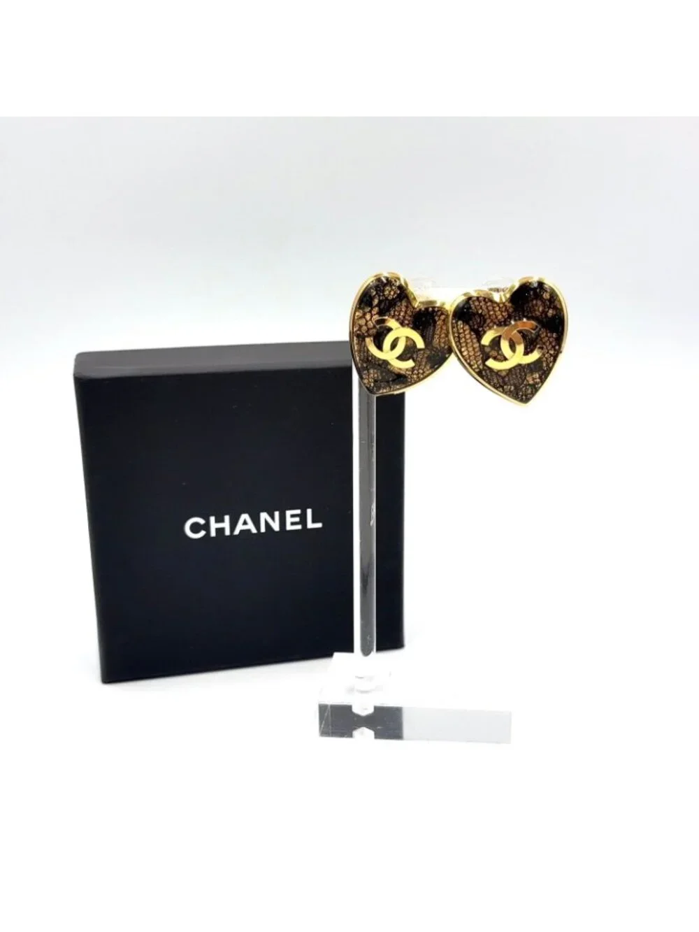 Chanel CC Logo Heart Motif Metal Resin Gold Earrings